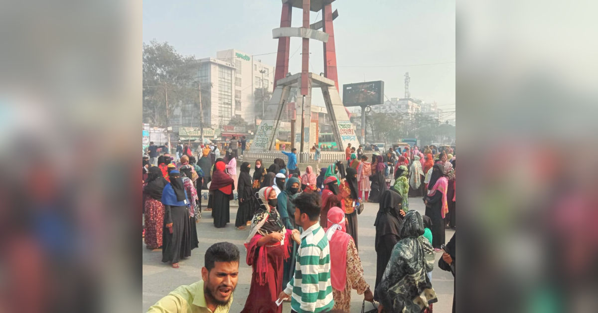 নারায়ণগঞ্জে রাসেল গার্মেন্টসে অস্থিরতা: জিএম গোলাম মোস্তফার অপসারণ ও ১৩/১ ধারা প্রত্যাহারের দাবিতে বিক্ষোভ