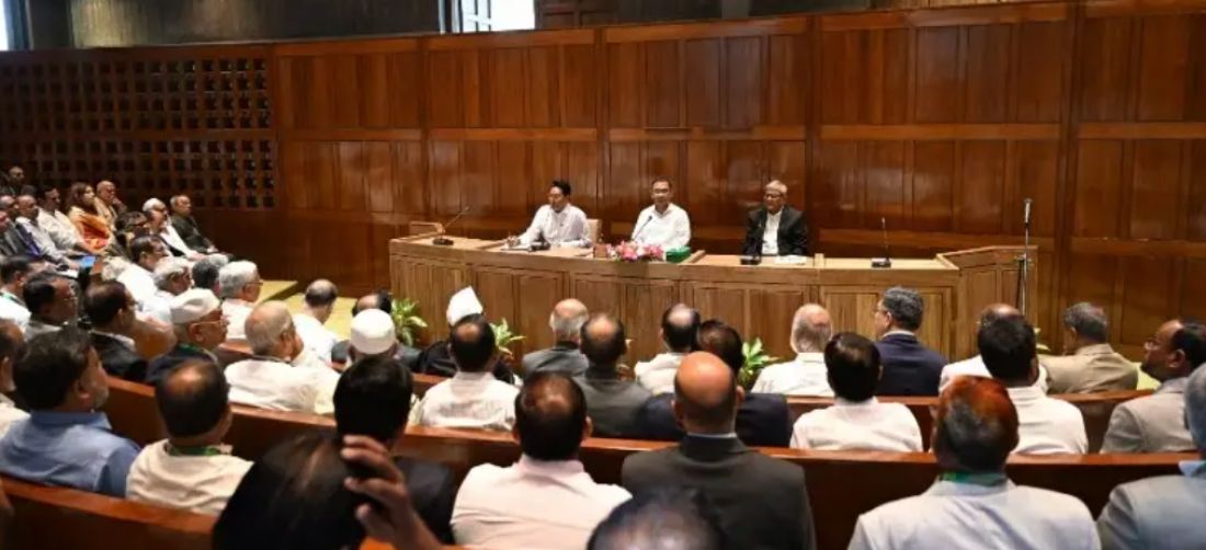 আচরণে সংযত ও সতর্ক থাকার নির্দেশ প্রধানমন্ত্রীর