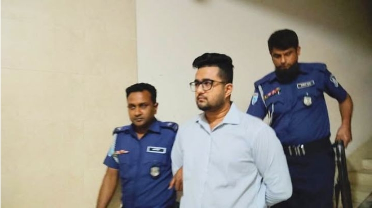 নারী নির্যাতন ও যৌতুক মামলা: ফতুল্লায় পলাতক স্বামী গ্রেপ্তার