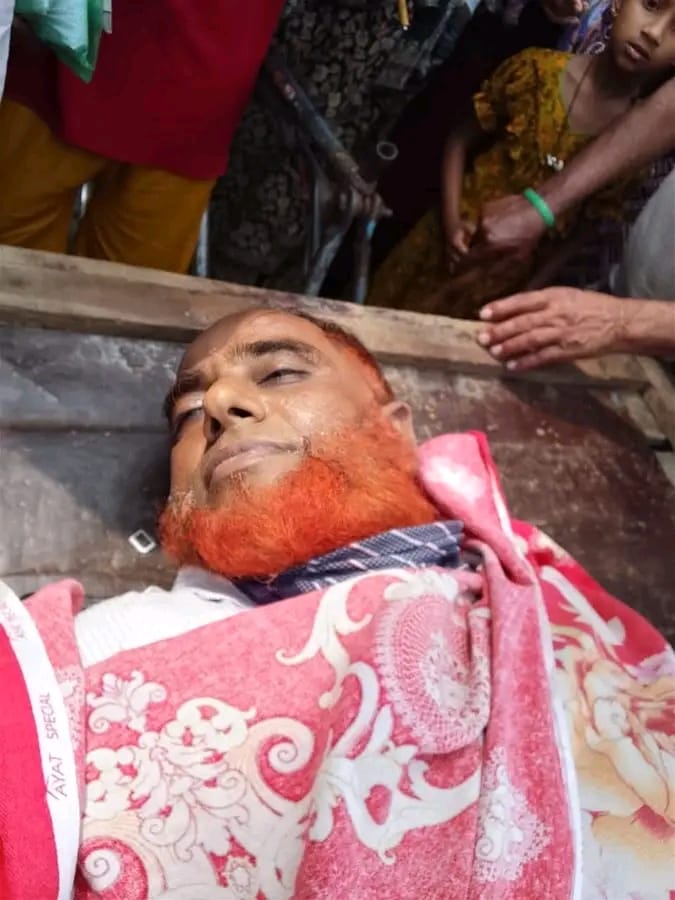 সড়ক দূর্ঘটনায় আড়াইহাজার ভুমি অফিসের কর্মকর্তা নিহত