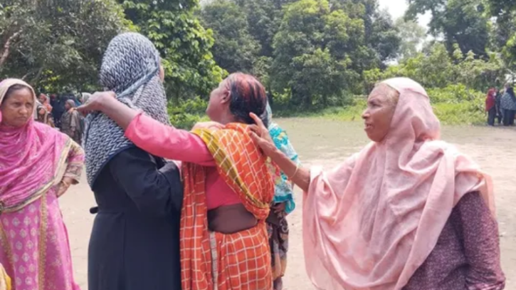 সোনারগাঁয়ে কিশোরের ঝুলন্ত মরদেহ উদ্ধার, হত্যার অভিযোগ মায়ের
