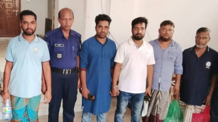 সোনারগাঁয়ে আ.লীগ ও যুবলীগের শীর্ষ নেতাসহ ৪৮ জনের বিরুদ্ধে মামলা, গ্রেপ্তার ৫