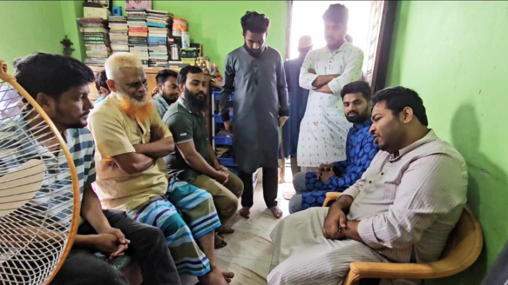 নারায়ণগঞ্জে জুলাই অভ্যুত্থানের ২৪ শহীদ পরিবারকে এনসিপি’র কোরবানির পশু উপহার