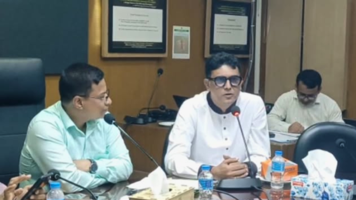 নারায়ণগঞ্জের বিসিল শিল্প এলাকায় দূষণে বাড়ছে স্বাস্থ্যঝুঁকি, ইটিপি বন্ধ রাখায় ক্ষোভ মাশুকুল ইসলাম রাজীবের