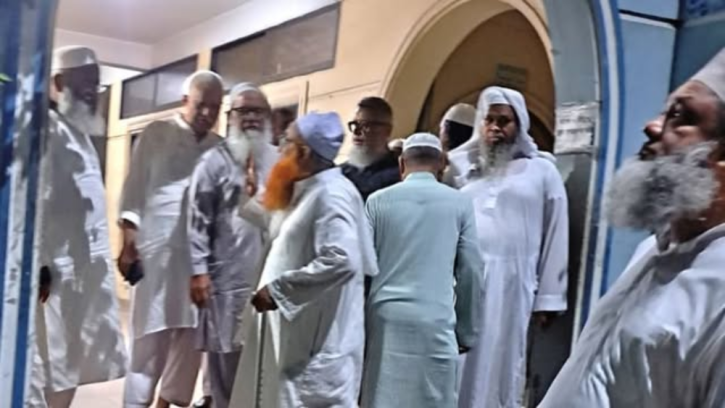 বেফাক নেতাদের দেওভোগ মাদরাসা পরিদর্শন: পরিস্থিতি স্বাভাবিক, রাজনৈতিক হামলার দাবি নাকচ