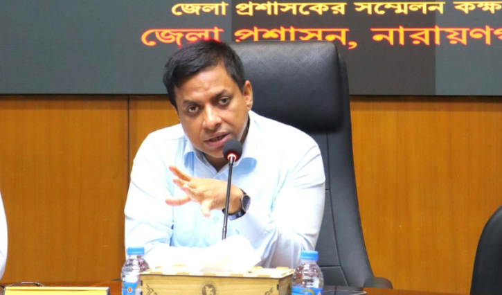 নারায়ণগঞ্জে জেলা প্রশাসনের গণশুনানি: তাৎক্ষণিক সমাধানের উদ্যোগ